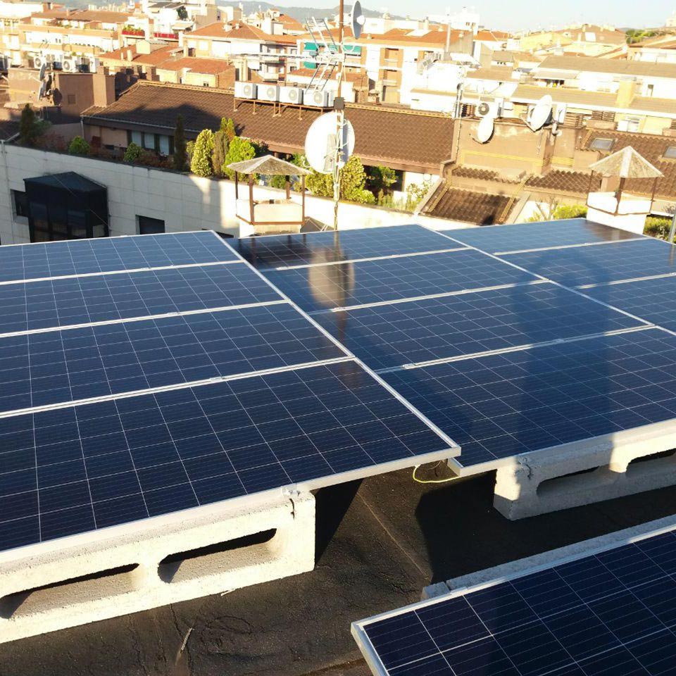 instalación de placas solares en comunidad de vecinos